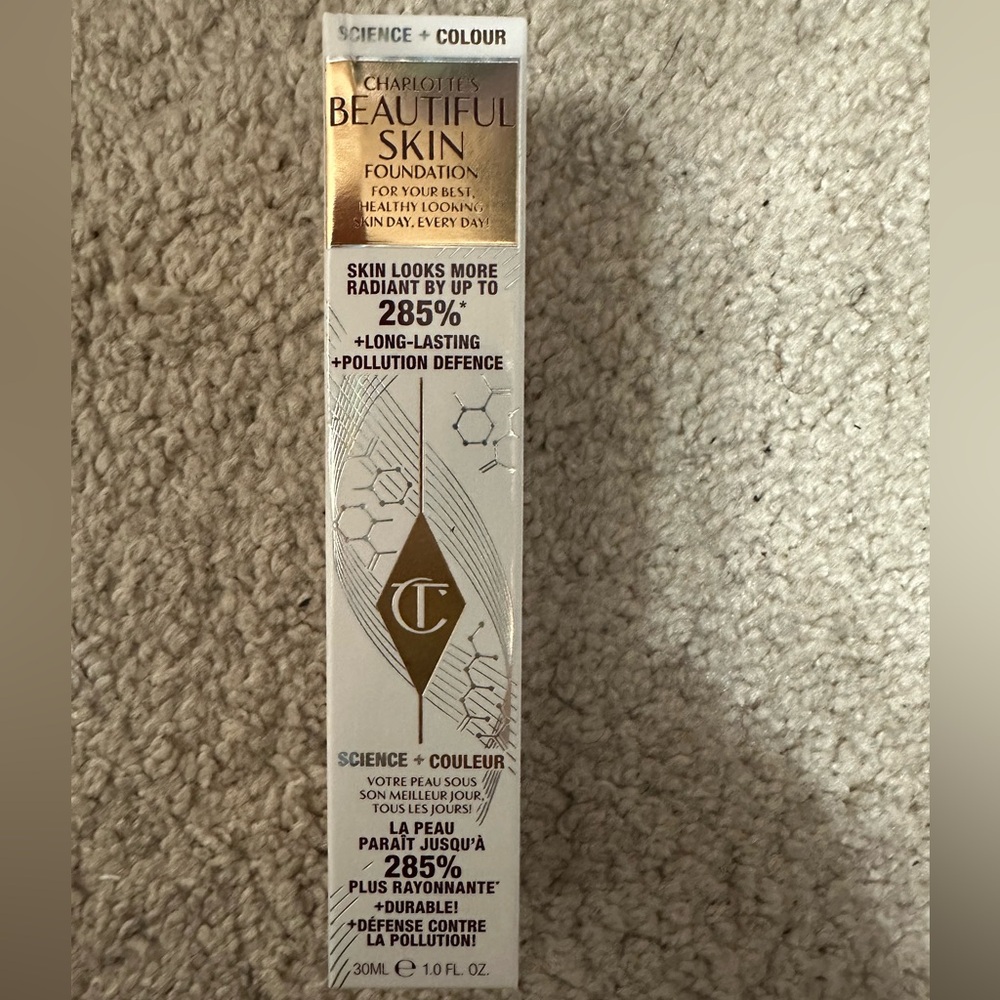 BNIB- Charlotte Tilbury Beautiful Skin Foundation
